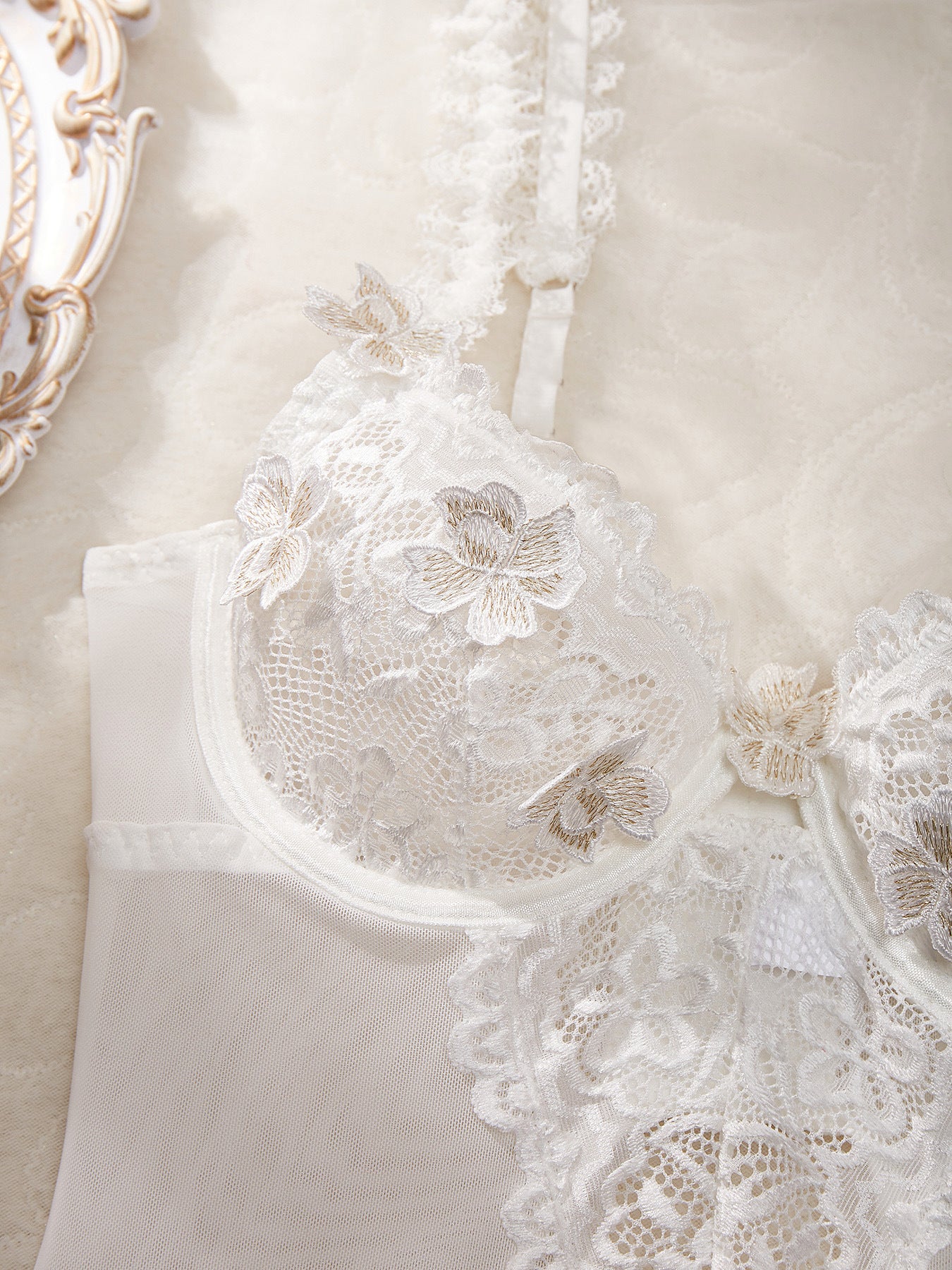 Angel Whisper Lace Set